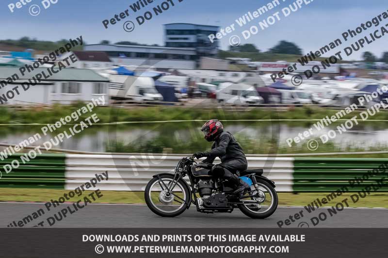 Vintage motorcycle club;eventdigitalimages;mallory park;mallory park trackday photographs;no limits trackdays;peter wileman photography;trackday digital images;trackday photos;vmcc festival 1000 bikes photographs
